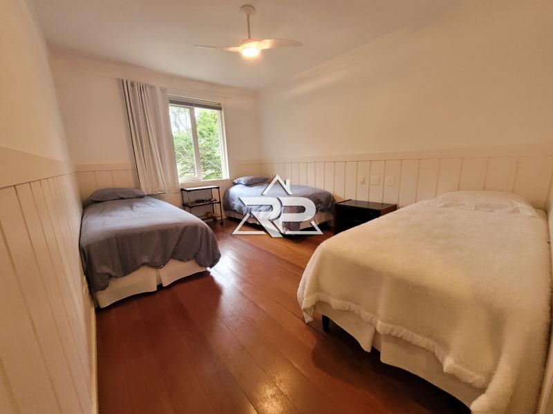 Comprar Casa em Pedro do Rio, Petrópolis/RJ - Renata Pereira Corretora