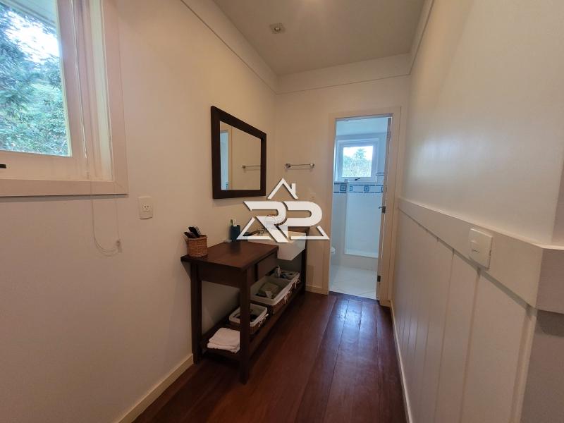 Comprar Casa em Pedro do Rio, Petrópolis/RJ - Renata Pereira Corretora