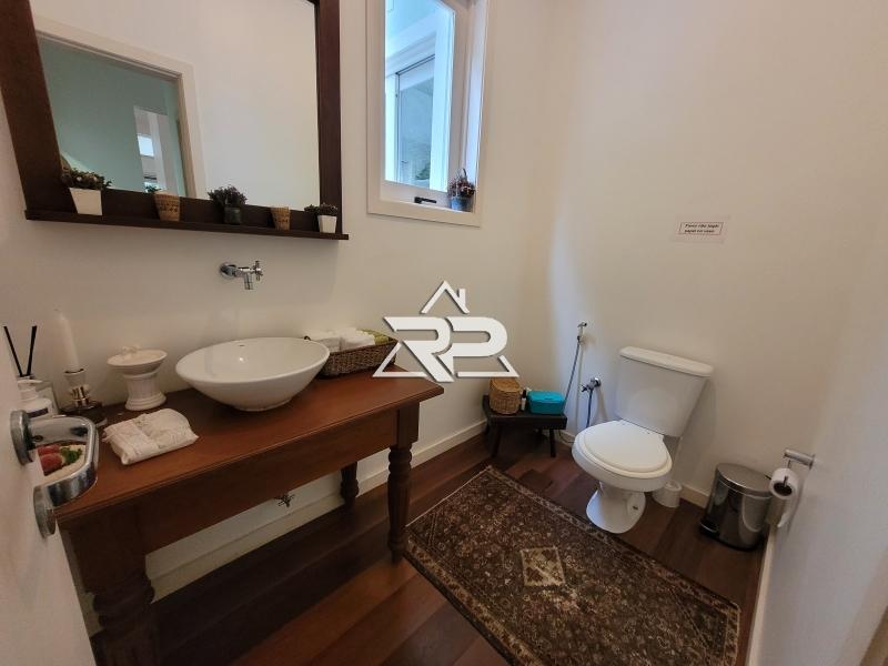 Comprar Casa em Pedro do Rio, Petrópolis/RJ - Renata Pereira Corretora