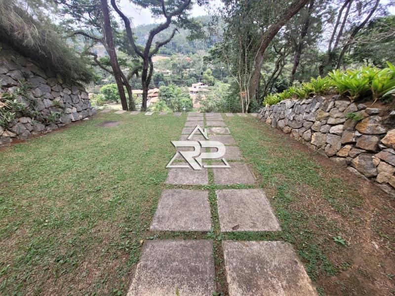 Comprar Casa em Pedro do Rio, Petrópolis/RJ - Renata Pereira Corretora