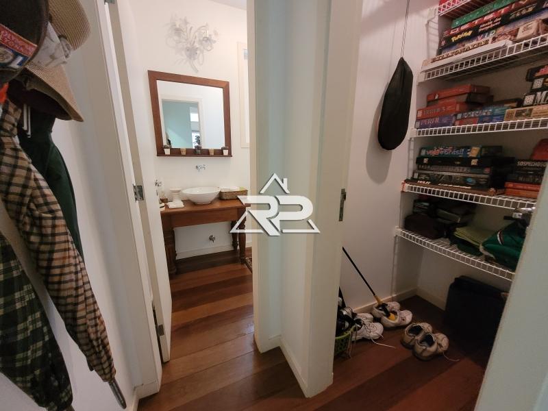 Comprar Casa em Pedro do Rio, Petrópolis/RJ - Renata Pereira Corretora