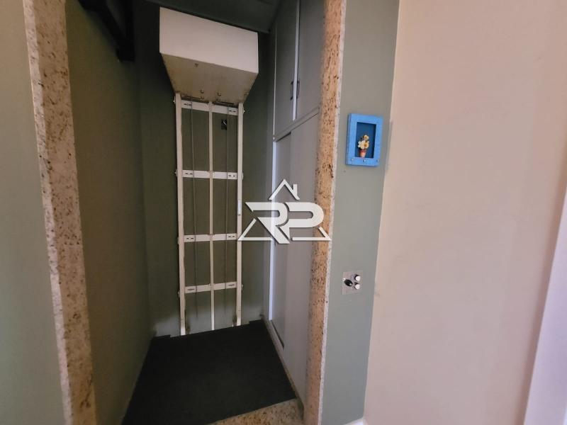 Comprar Casa em Itaipava, Petrópolis/RJ - Renata Pereira Corretora