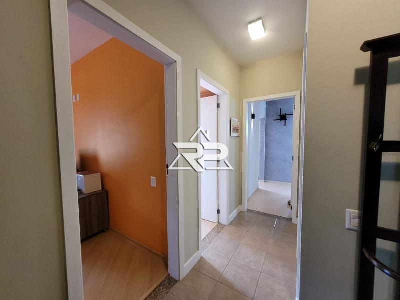 Comprar Casa em Itaipava, Petrópolis/RJ - Renata Pereira Corretora