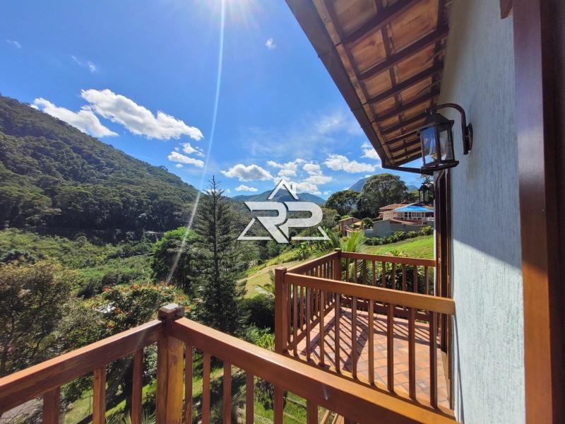 Comprar Casa em Itaipava, Petrópolis/RJ - Renata Pereira Corretora