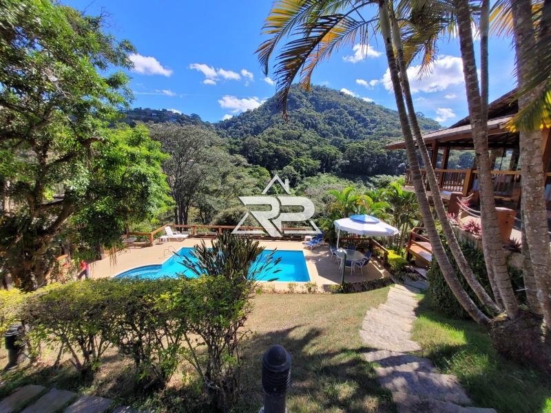 Comprar Casa em Itaipava, Petrópolis/RJ - Renata Pereira Corretora