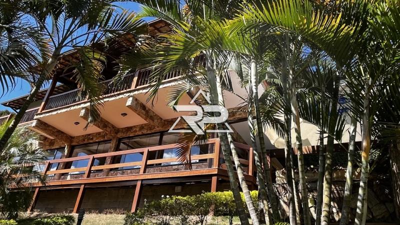 Comprar Casa em Itaipava, Petrópolis/RJ - Renata Pereira Corretora