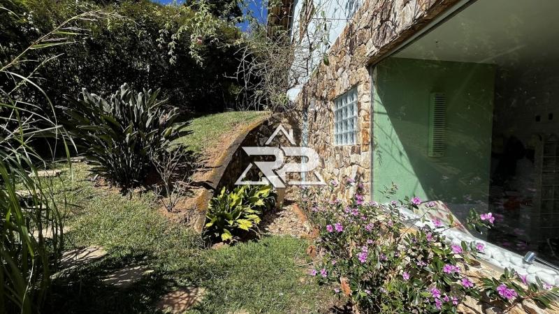 Comprar Casa em Itaipava, Petrópolis/RJ - Renata Pereira Corretora