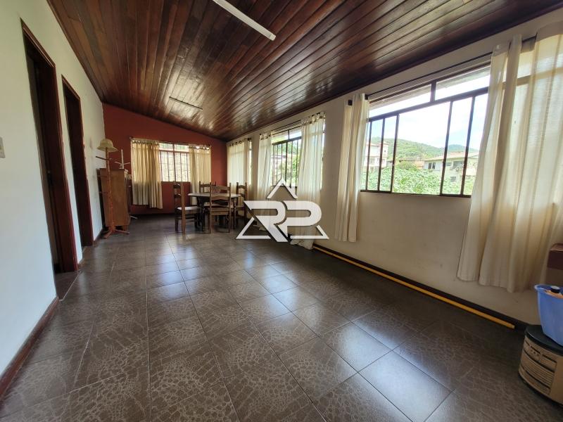 Comprar Casa em Pedro do Rio, Petrópolis/RJ - Renata Pereira Corretora