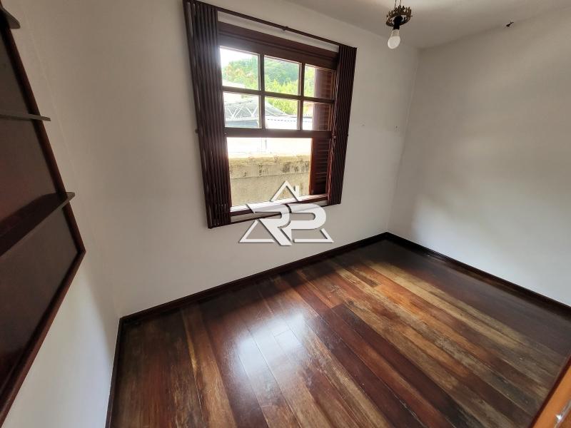 Comprar Casa em Pedro do Rio, Petrópolis/RJ - Renata Pereira Corretora