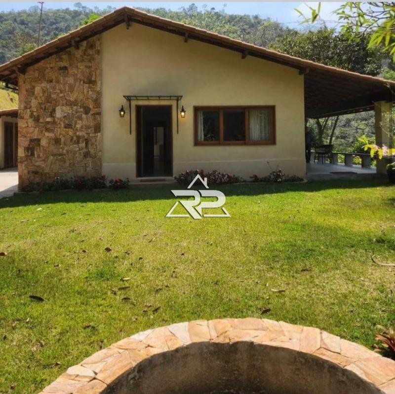 Comprar Casa em Itaipava, Petrópolis/RJ - Renata Pereira Corretora