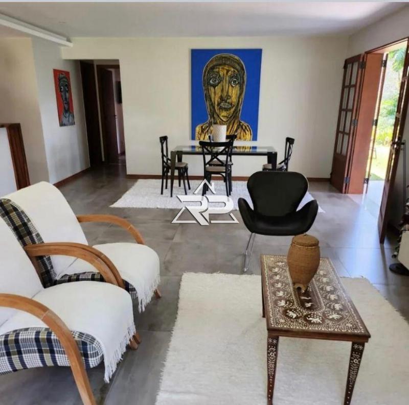 Comprar Casa em Itaipava, Petrópolis/RJ - Renata Pereira Corretora