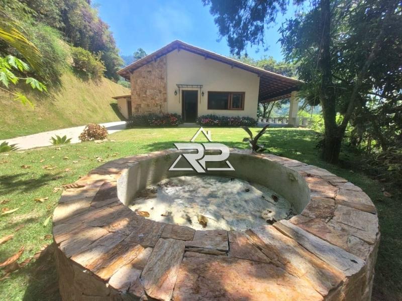 Comprar Casa em Itaipava, Petrópolis/RJ - Renata Pereira Corretora