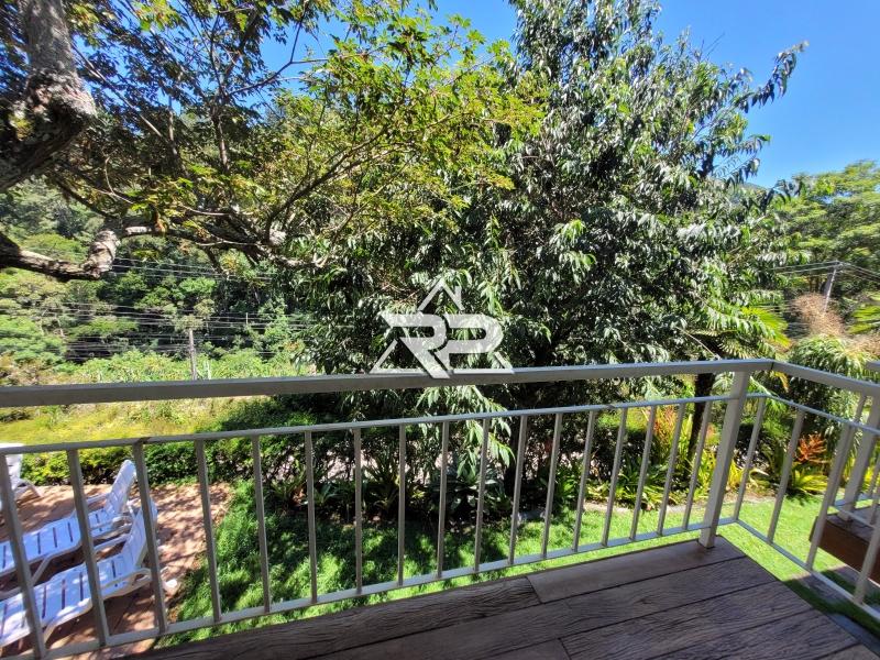 Comprar Casa em Itaipava, Petrópolis/RJ - Renata Pereira Corretora