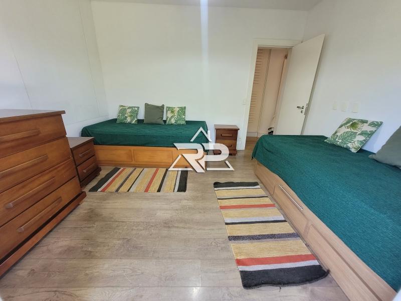 Comprar Casa em Itaipava, Petrópolis/RJ - Renata Pereira Corretora