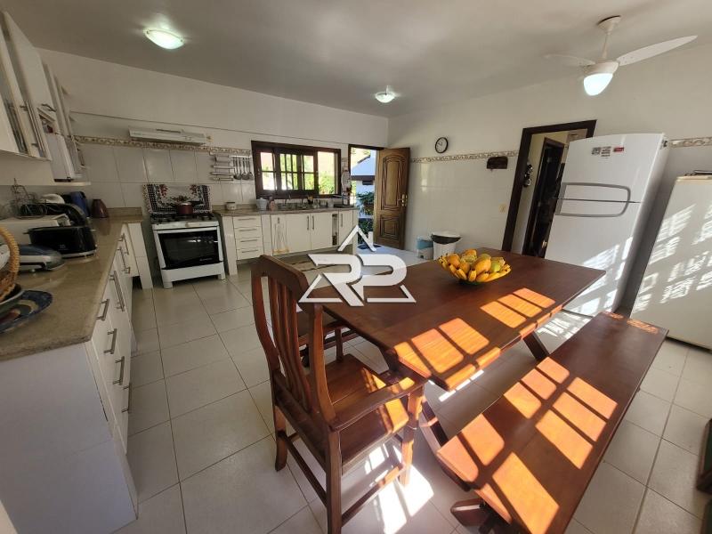 Comprar Casa em Pedro do Rio, Petrópolis/RJ - Renata Pereira Corretora