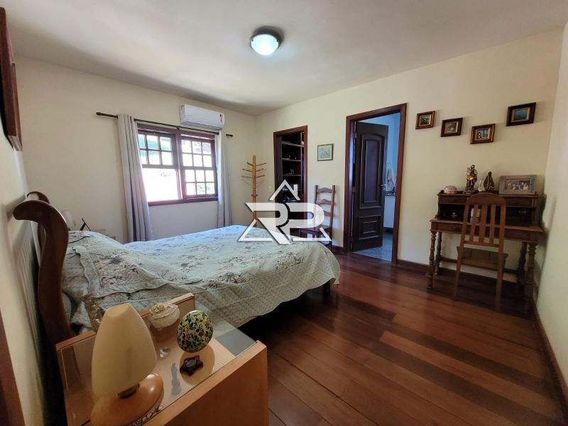 Comprar Casa em Pedro do Rio, Petrópolis/RJ - Renata Pereira Corretora
