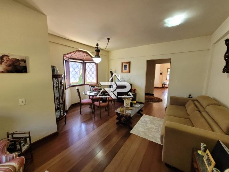 Comprar Casa em Pedro do Rio, Petrópolis/RJ - Renata Pereira Corretora
