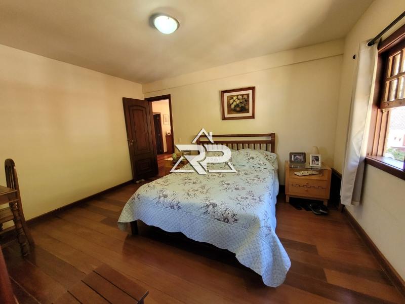 Comprar Casa em Pedro do Rio, Petrópolis/RJ - Renata Pereira Corretora