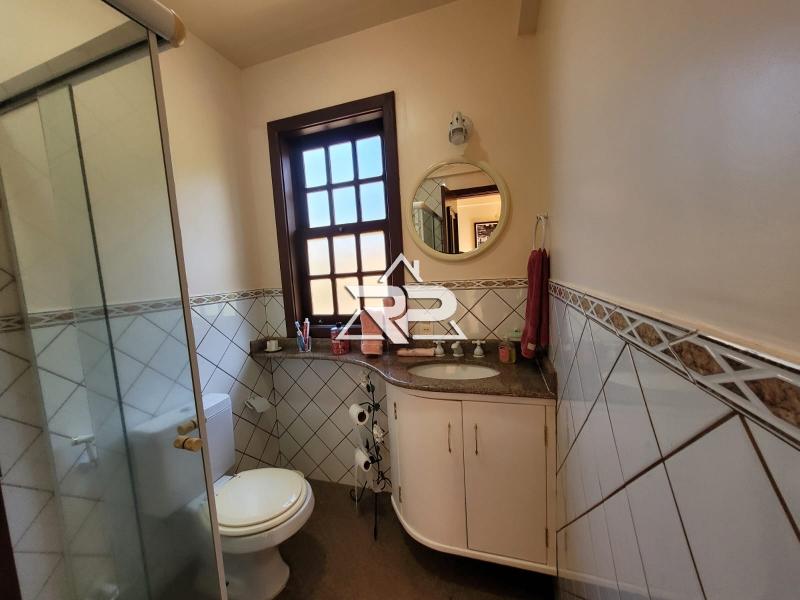 Comprar Casa em Pedro do Rio, Petrópolis/RJ - Renata Pereira Corretora