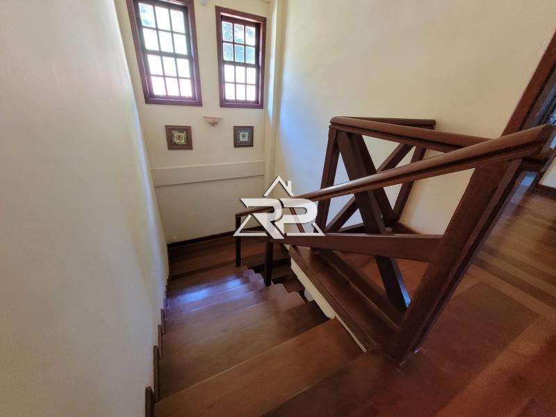 Comprar Casa em Pedro do Rio, Petrópolis/RJ - Renata Pereira Corretora