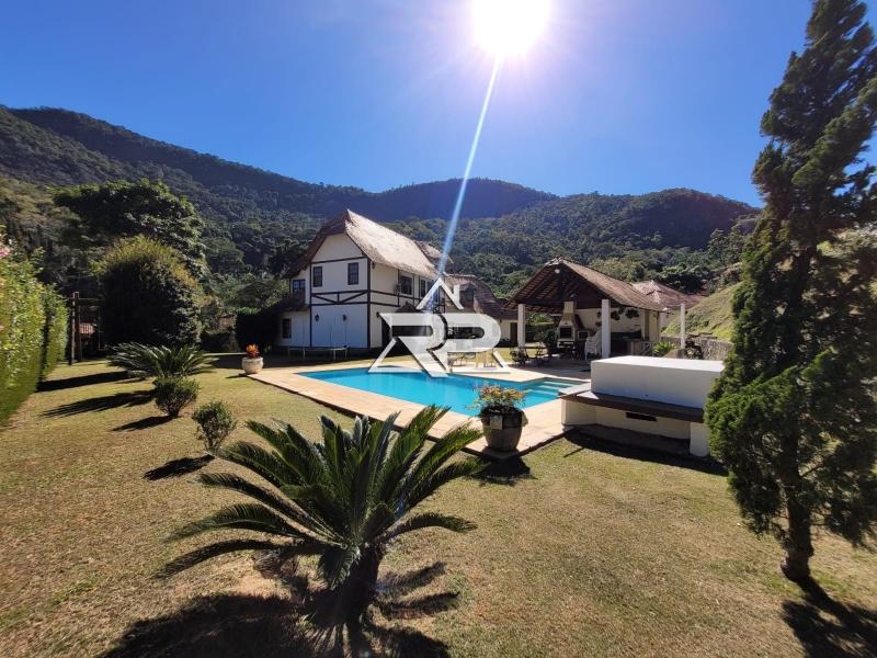 Comprar Casa em Pedro do Rio, Petrópolis/RJ - Renata Pereira Corretora