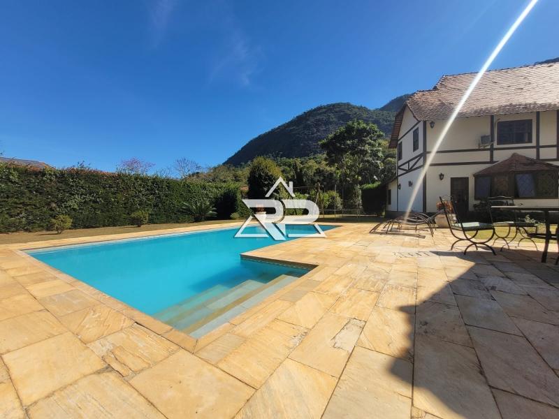 Comprar Casa em Pedro do Rio, Petrópolis/RJ - Renata Pereira Corretora