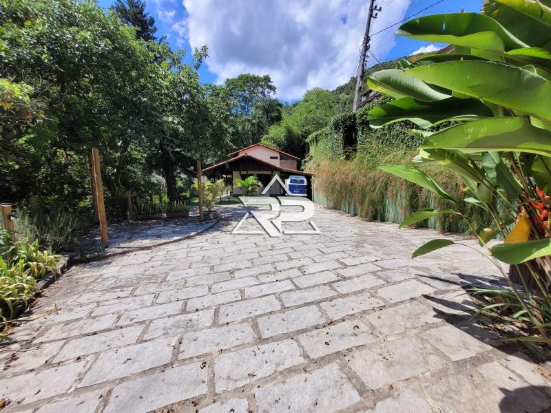 Comprar Casa em Pedro do Rio, Petrópolis/RJ - Renata Pereira Corretora