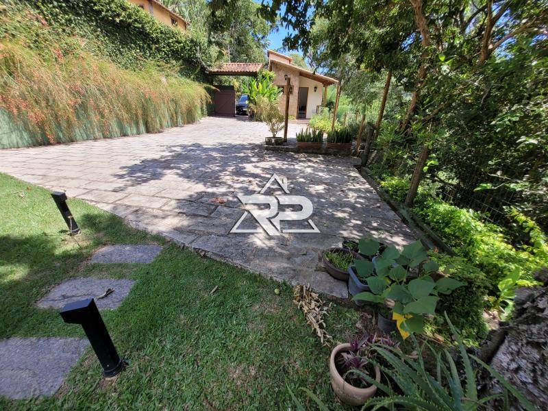 Comprar Casa em Pedro do Rio, Petrópolis/RJ - Renata Pereira Corretora