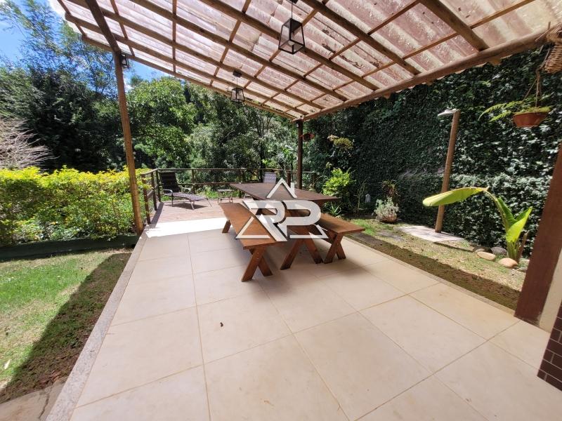 Comprar Casa em Pedro do Rio, Petrópolis/RJ - Renata Pereira Corretora