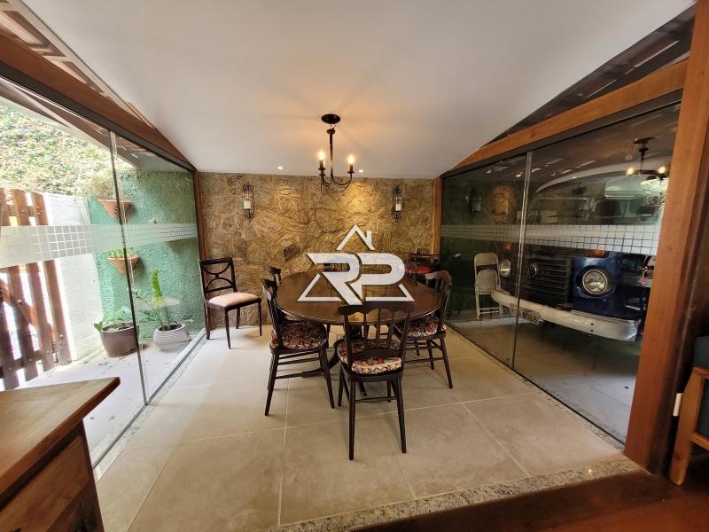 Comprar Casa em Pedro do Rio, Petrópolis/RJ - Renata Pereira Corretora