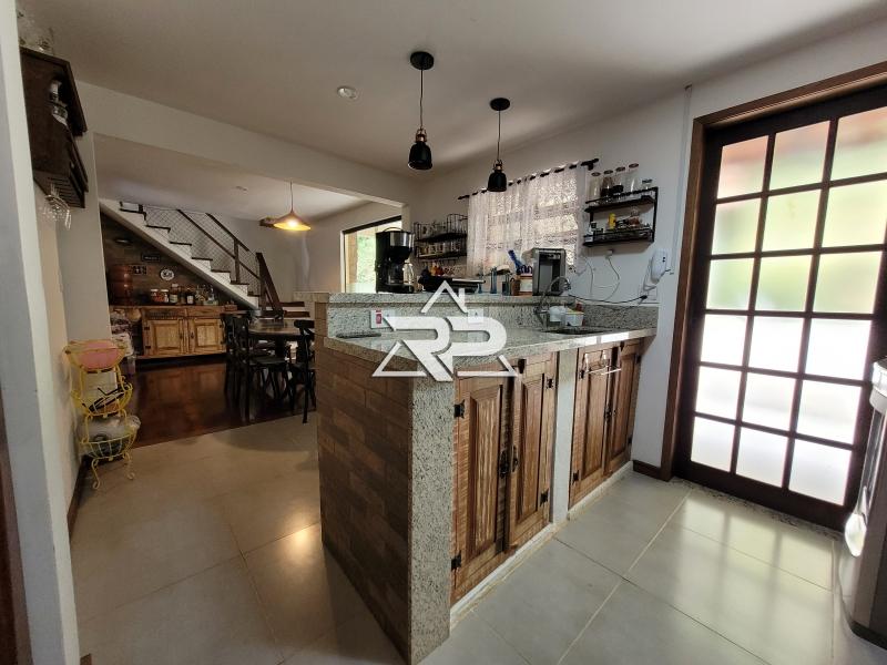 Comprar Casa em Pedro do Rio, Petrópolis/RJ - Renata Pereira Corretora