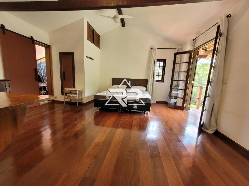 Comprar Casa em Pedro do Rio, Petrópolis/RJ - Renata Pereira Corretora
