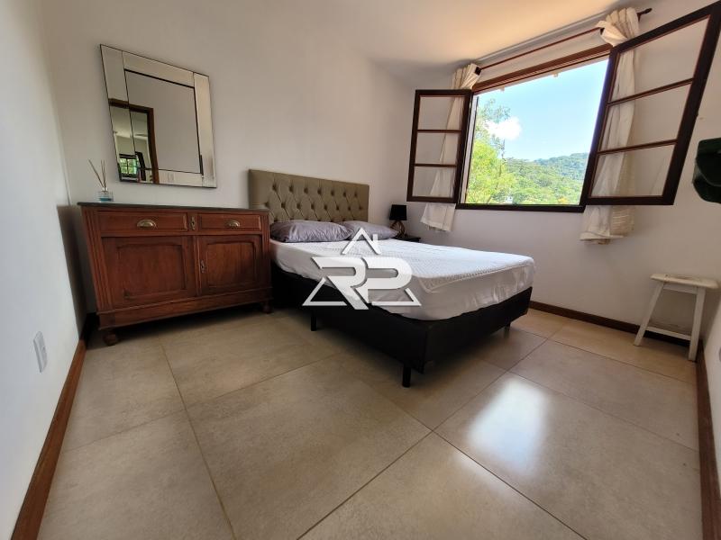 Comprar Casa em Pedro do Rio, Petrópolis/RJ - Renata Pereira Corretora