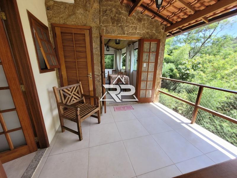 Comprar Casa em Pedro do Rio, Petrópolis/RJ - Renata Pereira Corretora