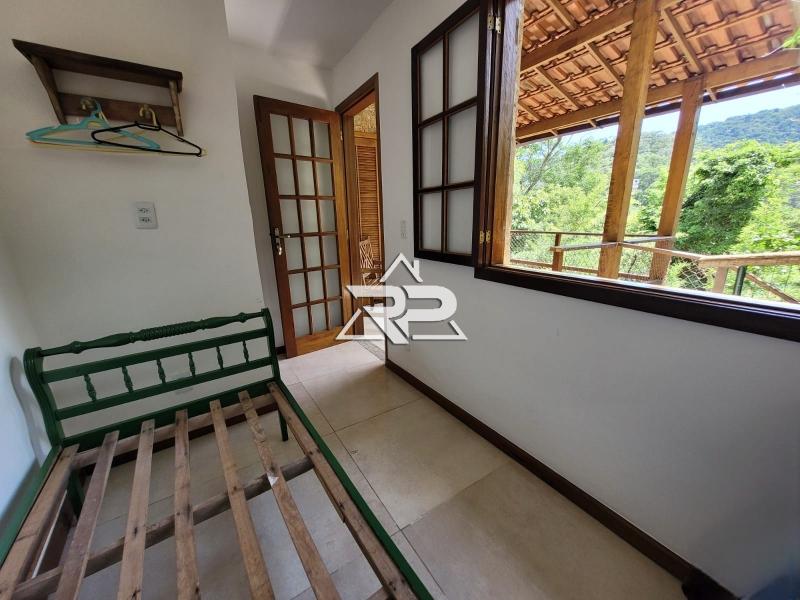 Comprar Casa em Pedro do Rio, Petrópolis/RJ - Renata Pereira Corretora