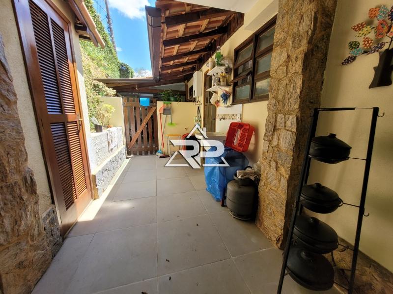 Comprar Casa em Pedro do Rio, Petrópolis/RJ - Renata Pereira Corretora