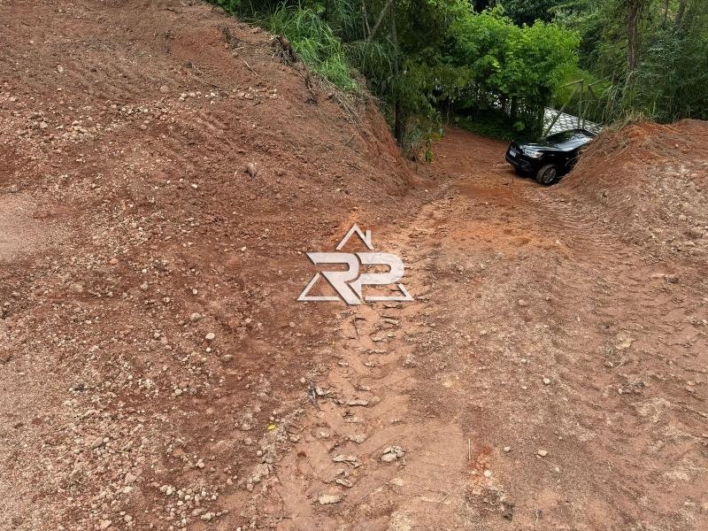 Comprar Terreno Residencial em Itaipava, Petrópolis/RJ - Renata Pereira Corretora