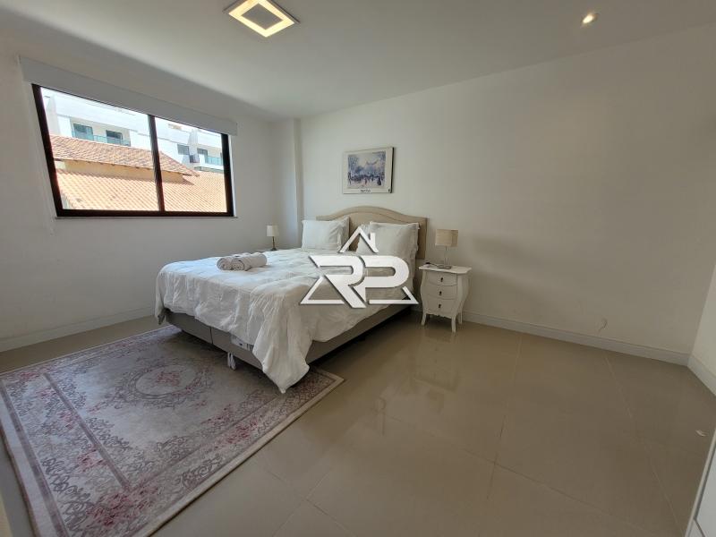 Comprar Apartamento em Itaipava, Petrópolis/RJ - Renata Pereira Corretora