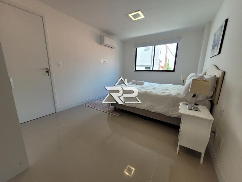 Comprar Apartamento em Itaipava, Petrópolis/RJ - Renata Pereira Corretora