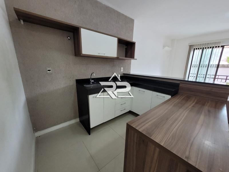 Comprar Apartamento em Itaipava, Petrópolis/RJ - Renata Pereira Corretora