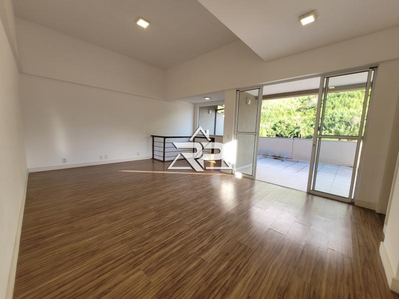 Comprar Apartamento em Corrêas, Petrópolis/RJ - Renata Pereira Corretora