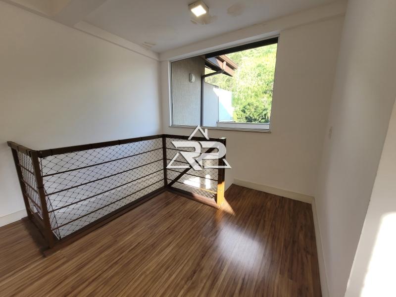 Comprar Apartamento em Corrêas, Petrópolis/RJ - Renata Pereira Corretora