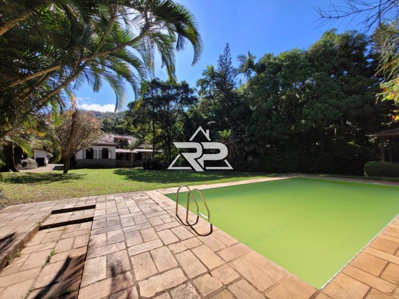 Comprar Casa em Pedro do Rio, Petrópolis/RJ - Renata Pereira Corretora