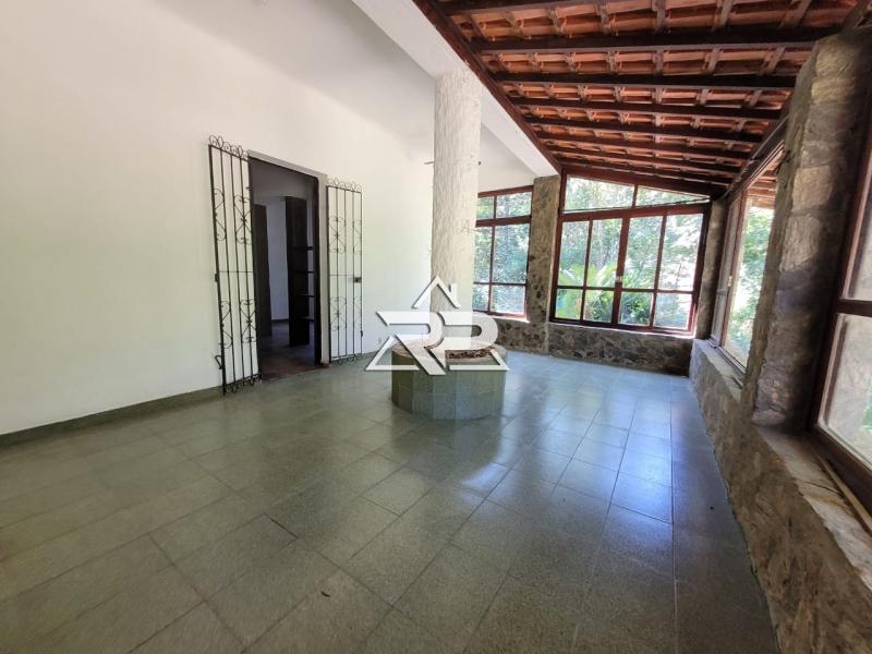 Comprar Casa em Pedro do Rio, Petrópolis/RJ - Renata Pereira Corretora