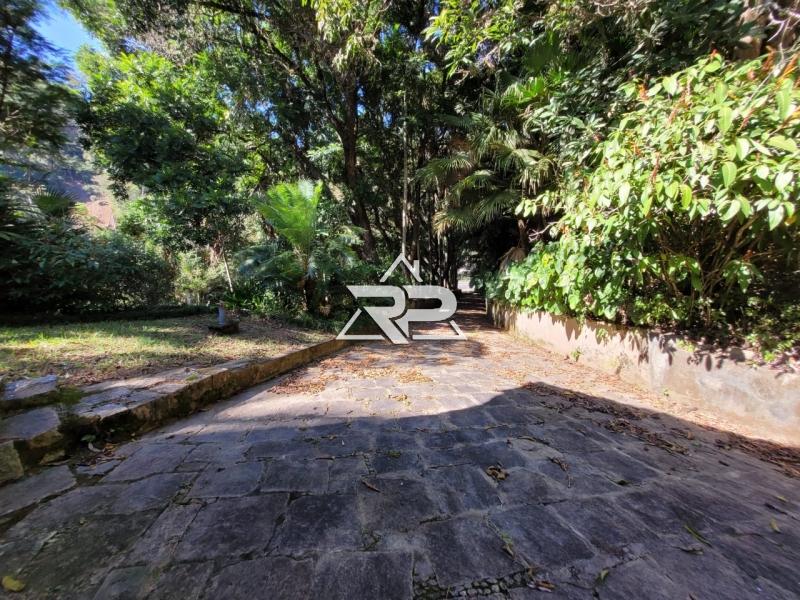 Comprar Casa em Pedro do Rio, Petrópolis/RJ - Renata Pereira Corretora