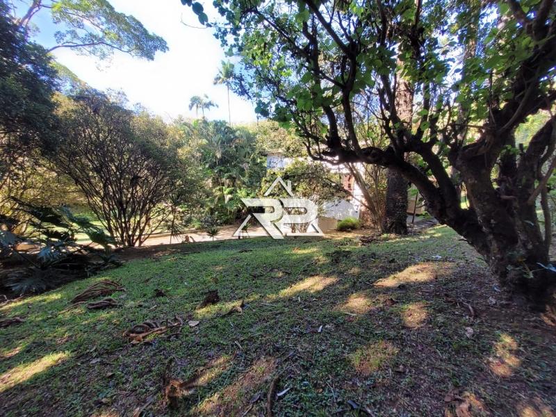Comprar Casa em Pedro do Rio, Petrópolis/RJ - Renata Pereira Corretora