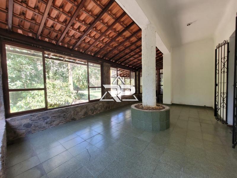 Comprar Casa em Pedro do Rio, Petrópolis/RJ - Renata Pereira Corretora