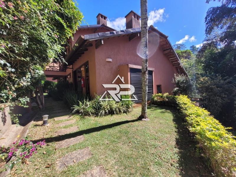 Comprar Flat em Araras, Petrópolis/RJ - Renata Pereira Corretora