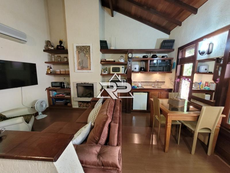 Comprar Flat em Araras, Petrópolis/RJ - Renata Pereira Corretora