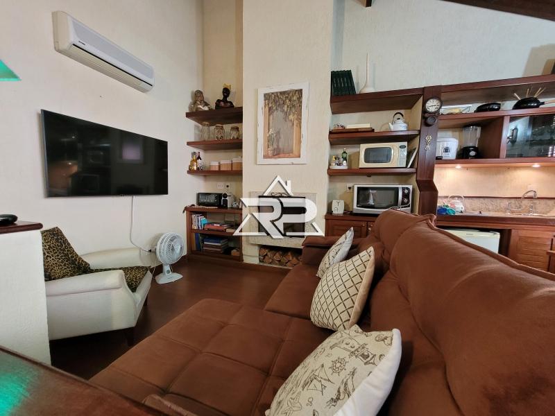 Comprar Flat em Araras, Petrópolis/RJ - Renata Pereira Corretora